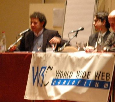 Bruno von Niman speaking, Daniel Appelquist at right